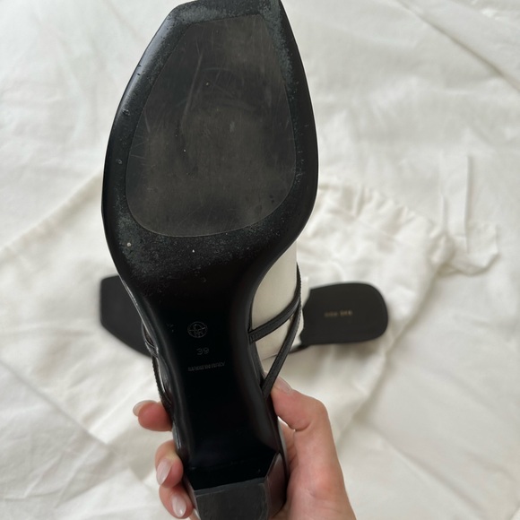 The Row Graphic Thong Sandal in Chocolate - Picture 7 of 10